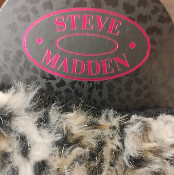 Steve Madden Y2K Leopard Print Faux Fur Boot Cuffs - Picture 2 of 4